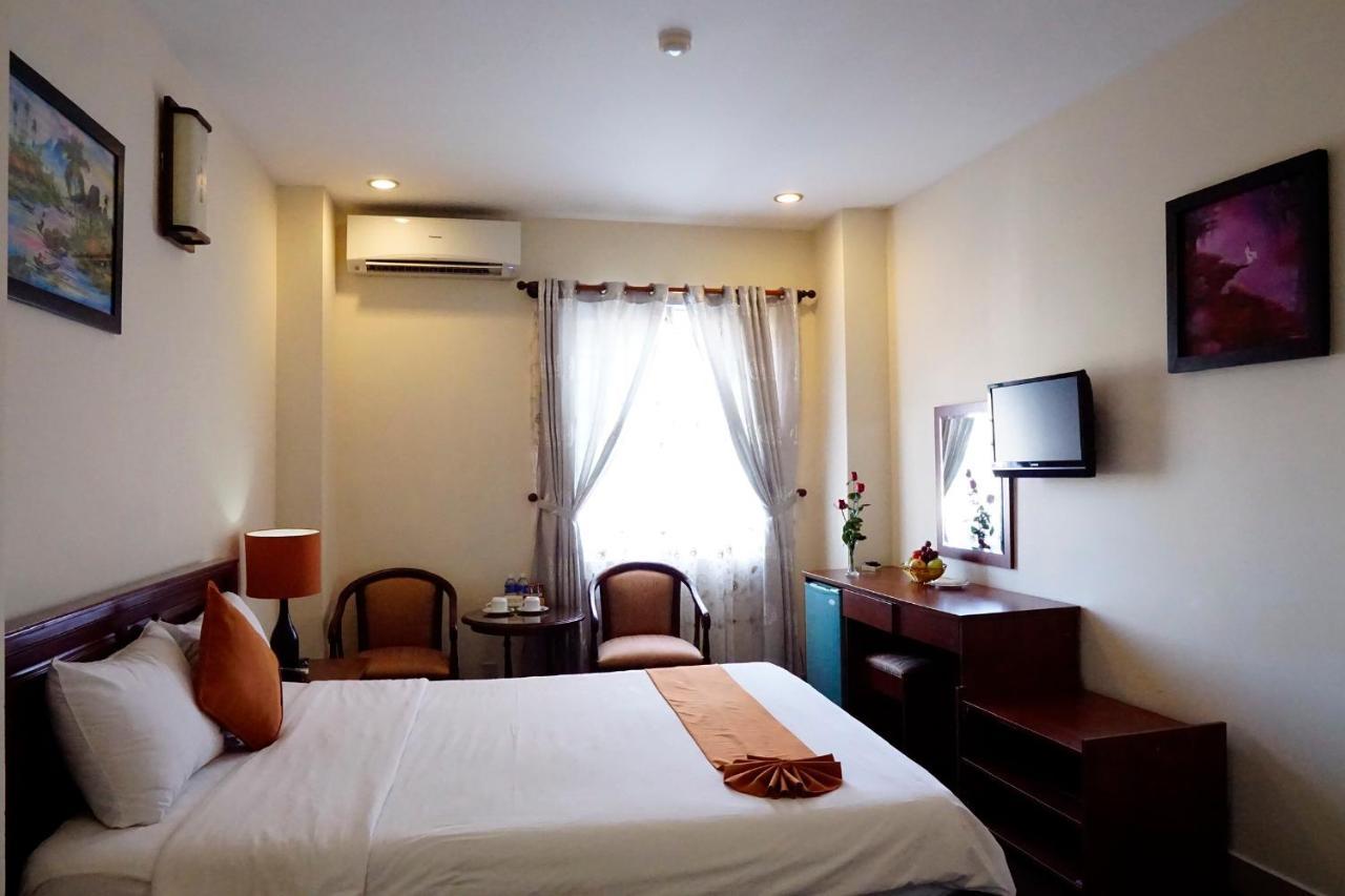 Golden Star Hotel Хюе Екстер'єр фото