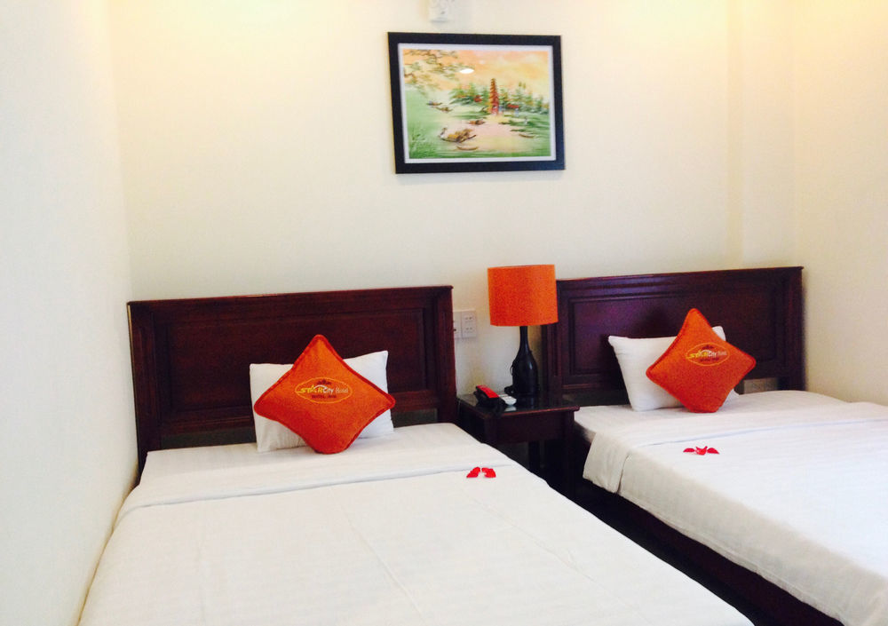 Golden Star Hotel Хюе Екстер'єр фото