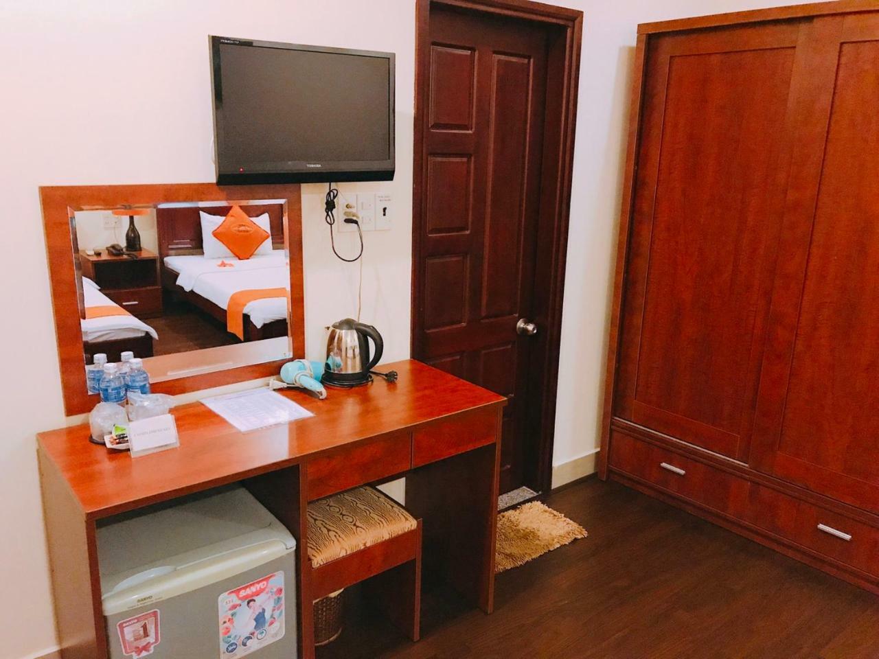 Golden Star Hotel Хюе Екстер'єр фото